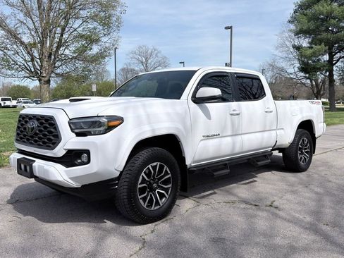 Used 2023 Toyota Tacoma TRD Sport w/ Technology Package AWD/4WD image 38
