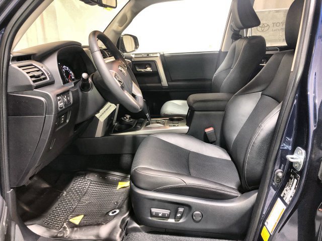 Used 2020 Toyota 4Runner Limited AWD/4WD image 17