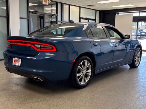 Used 2022 Dodge Charger SXT image 5