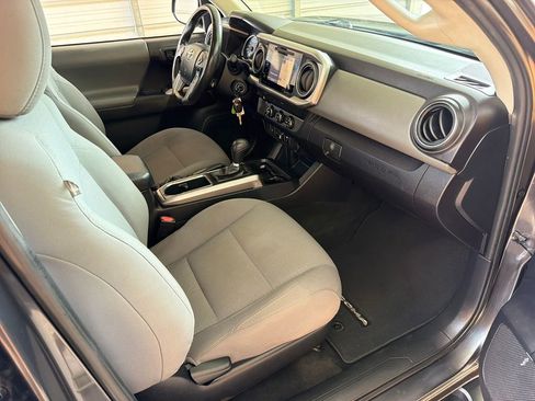 Used 2019 Toyota Tacoma SR5 RWD image 26