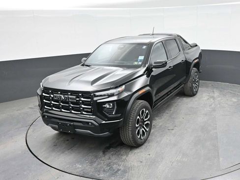 New 2025 GMC Canyon AT4 w/ Nightfall Edition image 31