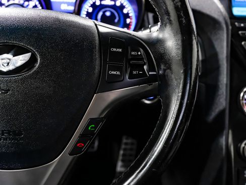 Used 2013 Hyundai Genesis 3.8 RWD image 19