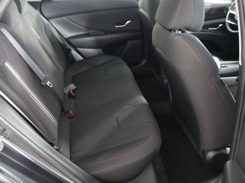 Used 2021 Hyundai Elantra SEL w/ Convenience Package image 22