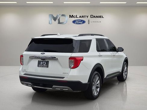 Certified 2023 Ford Explorer XLT w/ Equipment Group 202A AWD/4WD image 5