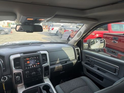 Used 2017 RAM 1500 Big Horn image 12