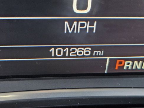 Used 2018 Chevrolet Traverse LT image 27