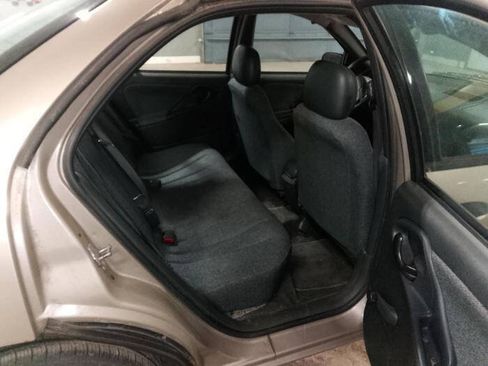 Used 2004 Chevrolet Cavalier Sedan w/ Preferred Equipment Group FWD image 28
