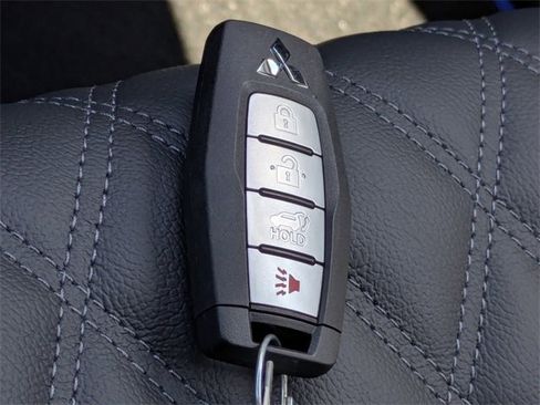 New 2025 Mitsubishi Outlander SEL image 36