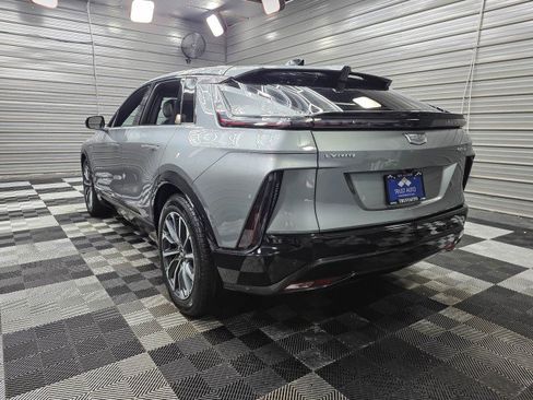 Used 2024 Cadillac Lyriq Sport AWD/4WD image 8