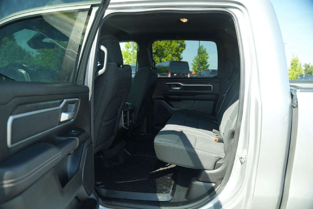Used 2023 RAM 1500 Big Horn AWD/4WD image 16