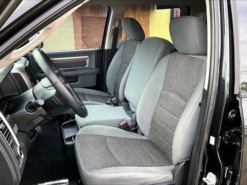 Used 2017 RAM 1500 Big Horn image 9