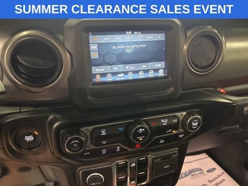 Used 2023 Jeep Gladiator Sport AWD/4WD image 11