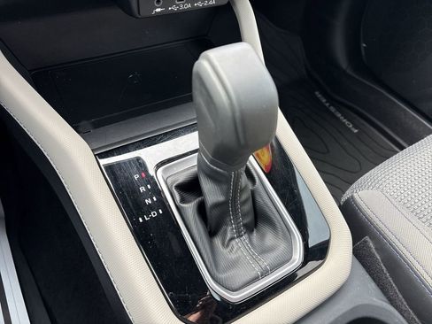Used 2025 Subaru Forester Premium image 18