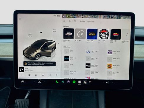 Used 2023 Tesla Model Y Long Range AWD/4WD image 11