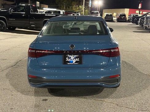 New 2026 Volkswagen Jetta SE image 6
