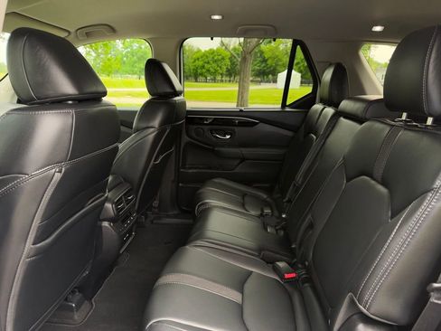 Used 2025 Honda Pilot EX-L image 23