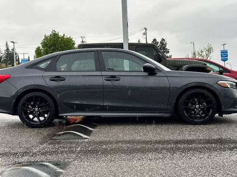 Used 2024 Honda Civic Sport image 7
