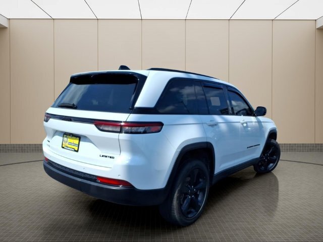 Used 2024 Jeep Grand Cherokee Limited w/ Luxury Tech Group II AWD/4WD image 6