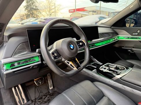 Used 2023 BMW 760i xDrive w/ Parking Assistance Package image 13