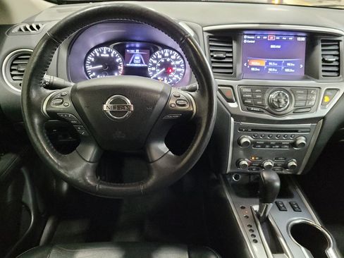 Used 2020 Nissan Pathfinder SL AWD/4WD image 22