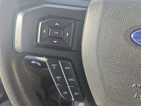 Used 2016 Ford F150 XLT image 14