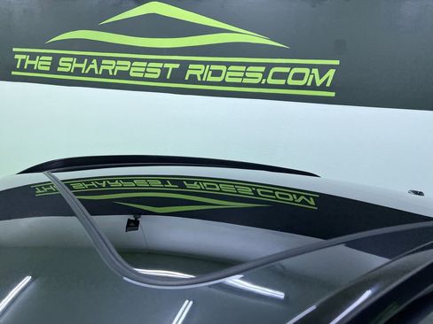 Used 2018 Porsche Macan AWD/4WD image 27