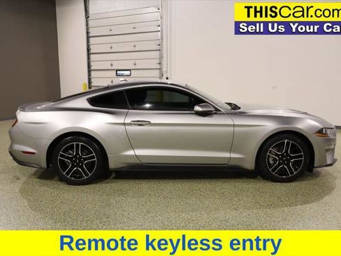 Used 2021 Ford Mustang Premium image 10