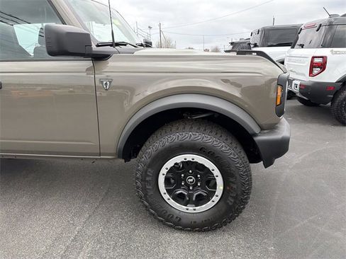 New 2025 Ford Bronco 4-Door w/ Sasquatch Package image 2