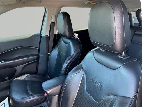 Used 2019 Jeep Compass Limited AWD/4WD image 14
