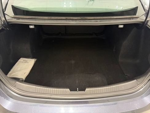 Used 2023 Chevrolet Malibu LT FWD image 13