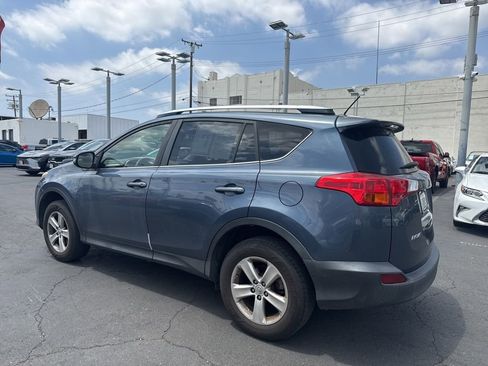 Used 2014 Toyota RAV4 XLE FWD image 10