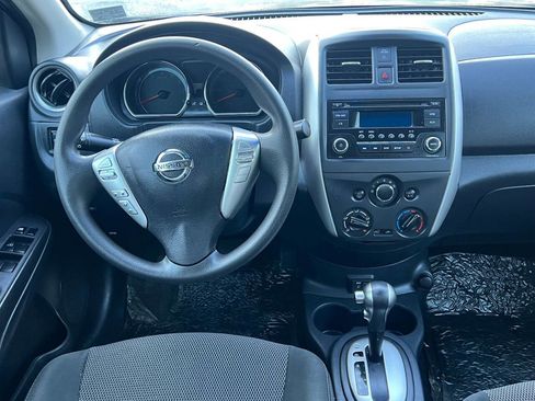 Used 2018 Nissan Versa SV image 15