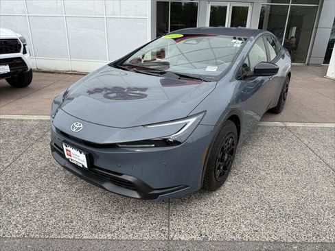 Certified 2024 Toyota Prius LE AWD/4WD image 4