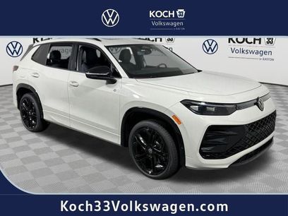 New 2026 Volkswagen Tiguan SE R-Line