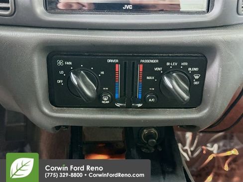 Used 2004 Buick Century Custom image 14