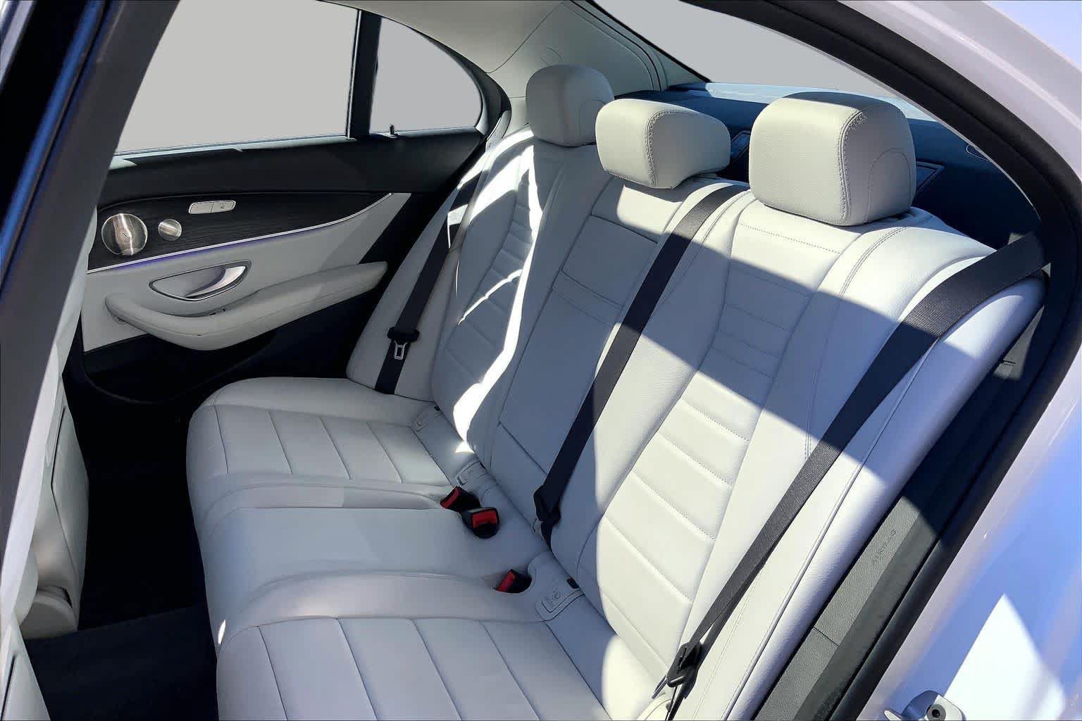 Used 2022 Mercedes-Benz E 450 4MATIC Sedan image 21