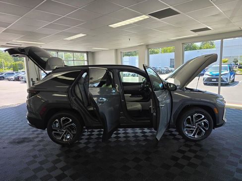 New 2026 Hyundai Tucson Limited AWD/4WD image 16
