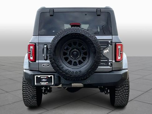 Used 2024 Ford Bronco Outer Banks image 5