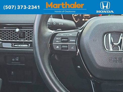 Used 2025 Honda Civic Sport image 26