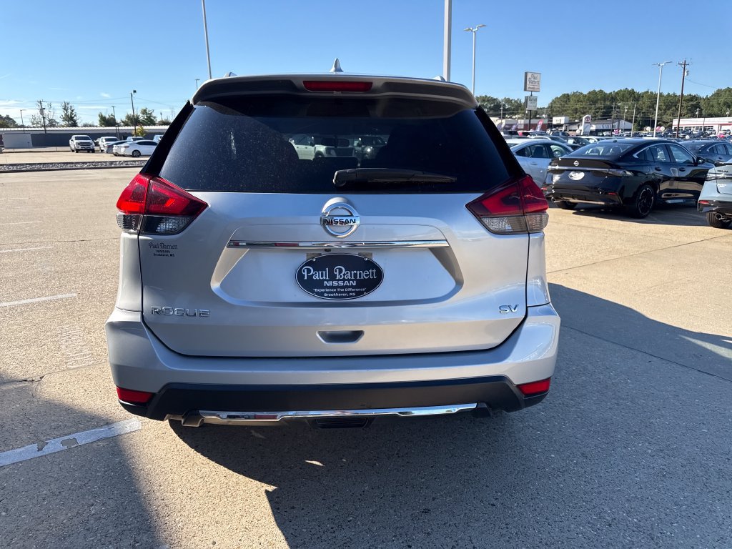 Used 2018 Nissan Rogue SV FWD image 24