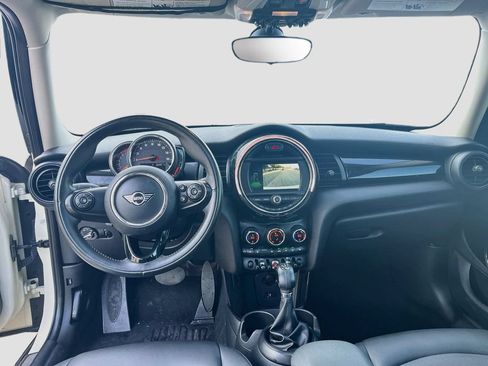 Used 2019 MINI Cooper 4-Door Hardtop FWD image 22