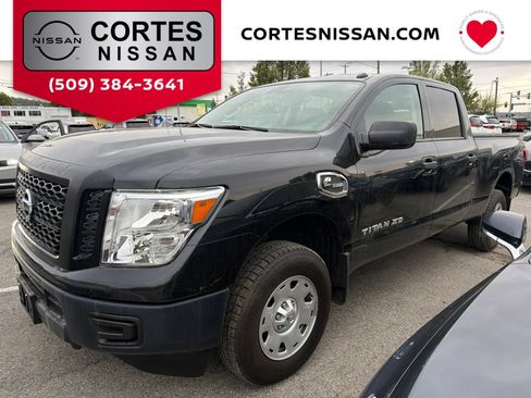 Used 2019 Nissan Titan S AWD/4WD image 1