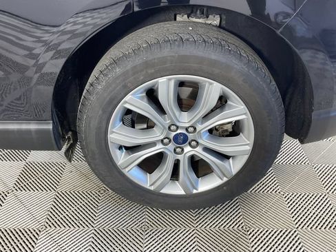 Used 2021 Ford Edge Titanium w/ Canadian Touring Package AWD/4WD image 19