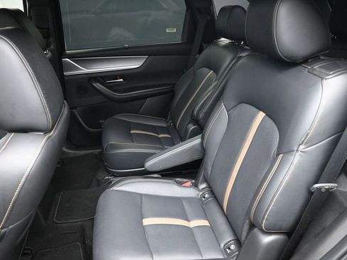 Used 2025 MAZDA CX-90 3.3 Turbo w/ Premium Plus Pkg AWD/4WD image 18