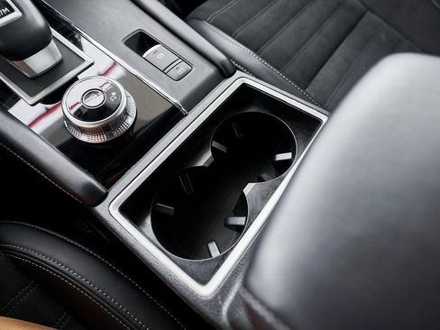 Used 2024 Mitsubishi Outlander SE image 46