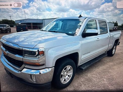 Used 2017 Chevrolet Silverado 1500 LT w/ LT Convenience Package RWD image 1