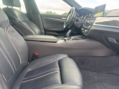 Used 2018 BMW M550i xDrive image 20