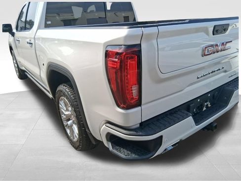 Used 2024 GMC Sierra 1500 Denali w/ Technology Package RWD image 7