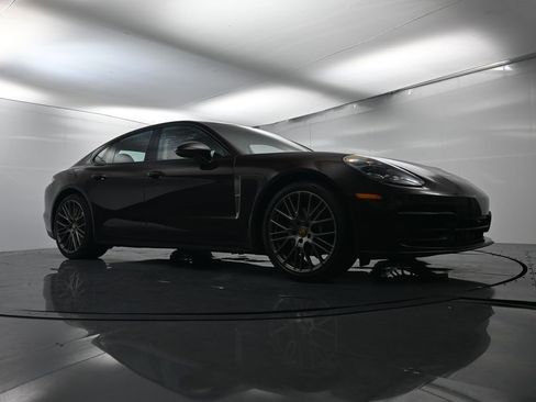 Used 2023 Porsche Panamera Platinum Edition image 57