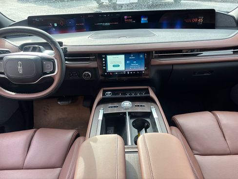 New 2026 Lincoln Navigator Reserve AWD/4WD image 29